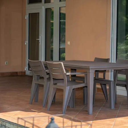 Διαμέρισμα Lelle Corso Apartmanhaz